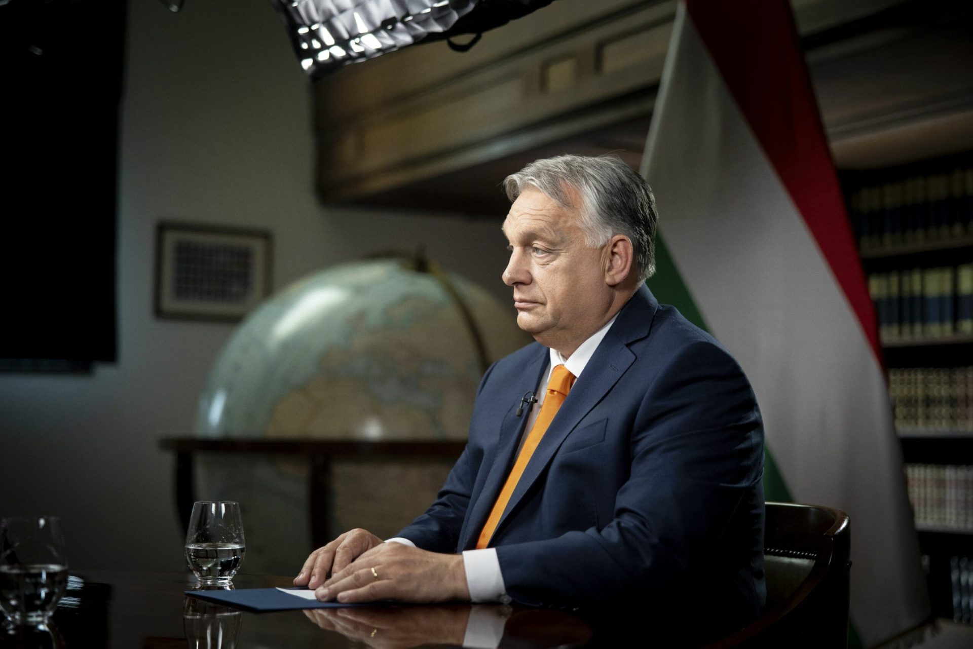 A politikai peep show: Orbán Viktor véleménye Magyar Péterről