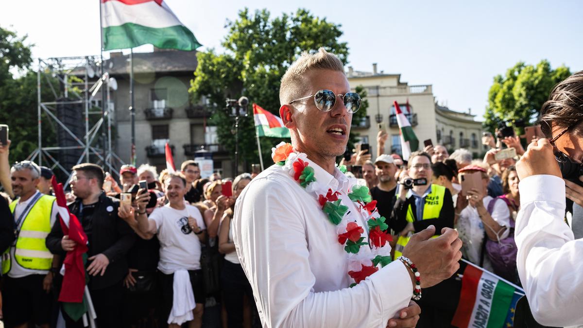 A Vonzalom titka: Mi lenne, ha Magyar Péter ismét szingli lenne?