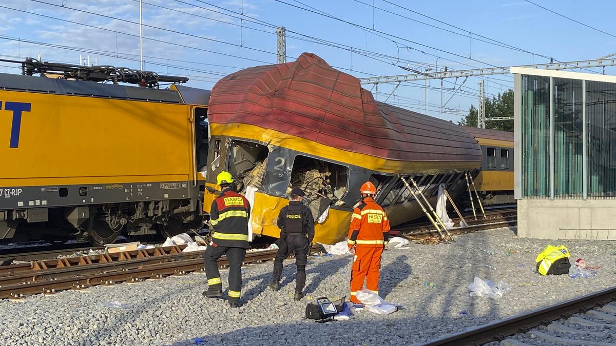 A csehországi vonattal kapcsolatos tragédia: friss információk a borzalmas balesetről