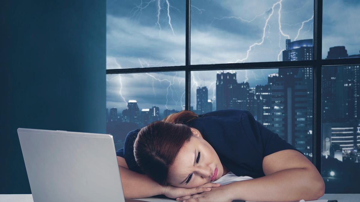 A viharos éjszakák alvászavarainak tudománya: szakértői megközelítés