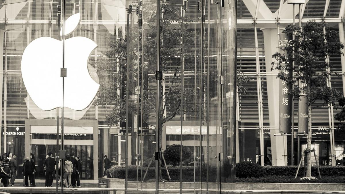 Apple-botrány: Károsultaknak indul a kifizetés – Ezek a bankok az elsők a sorban