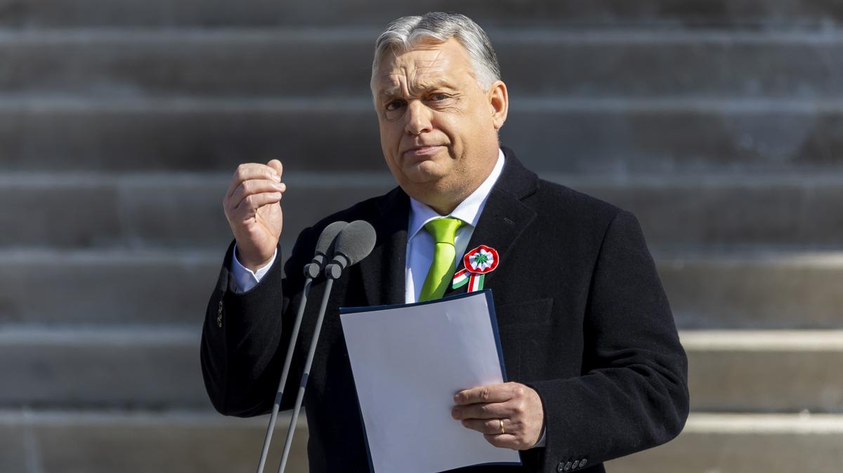 Orbán Viktor űrutazás: A miniszterelnök találkozott a magyar űrhajósokkal