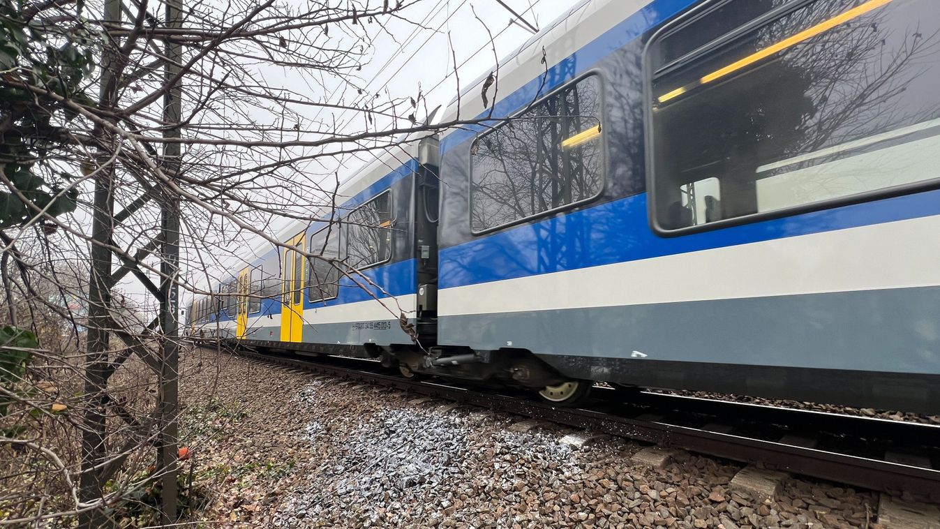 Vonatbaleset Lengyeltótin: Késések várhatók a járatoknál