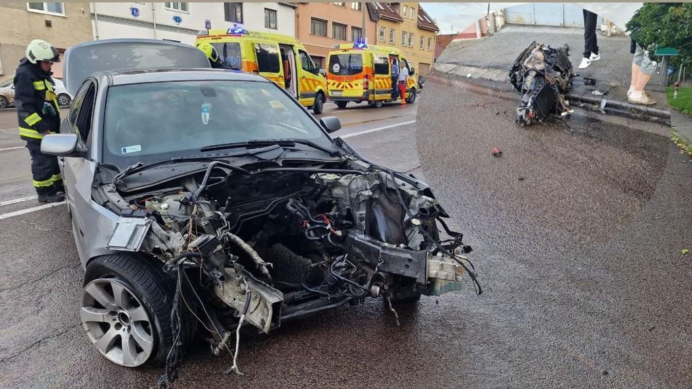 Katasztrofális hibák: Téli gumi használata nyáron Egerben vezetett a balesethez