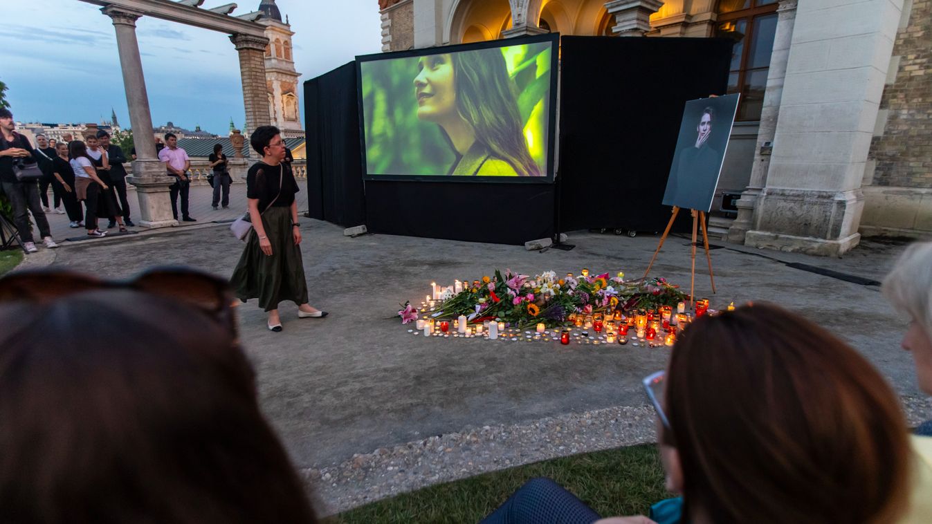 Tompos Kátya tiszteletére: megható virrasztás több száz gyertyával