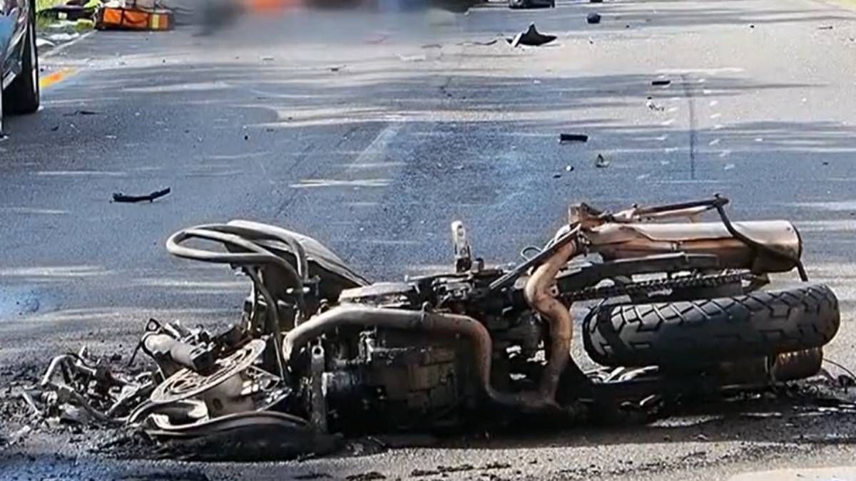Szívszorító tragédia: Motoros két autóba csapódva vesztette életét Pusztaszernél