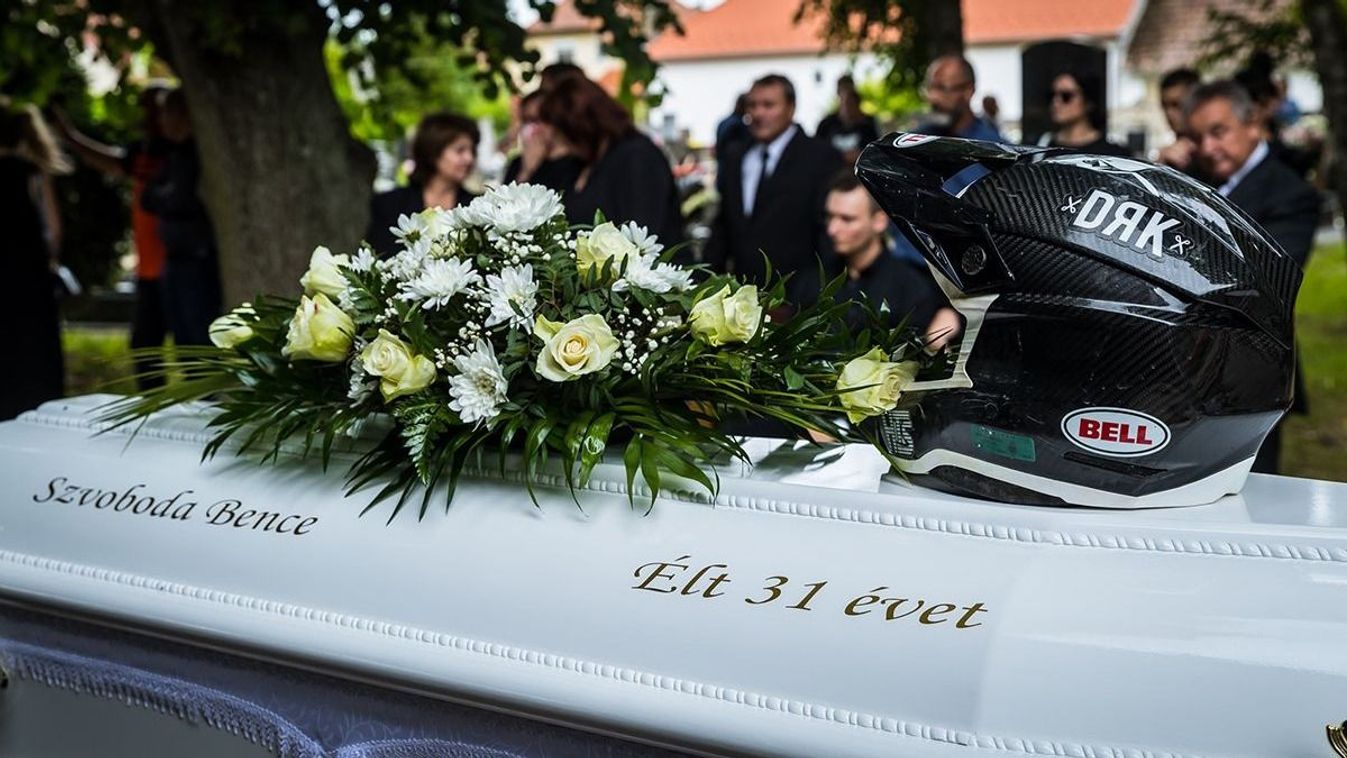 “A tragikus sorsú magyar bajnok emlékére: a kedvenc motorja sorsa egy évvel ezelőtt”