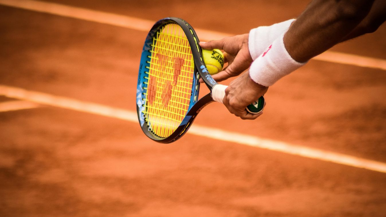Meditációval gyógyul Novak Djokovic – magyar terapeuta van a segítségére