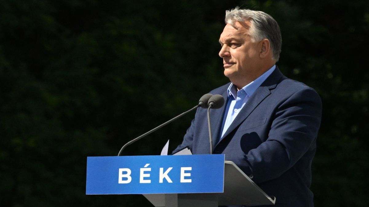 Az "Orbán Viktor bejelentette az Egymillió Találkozás Napját szombaton" hatásos cím lehetne.
