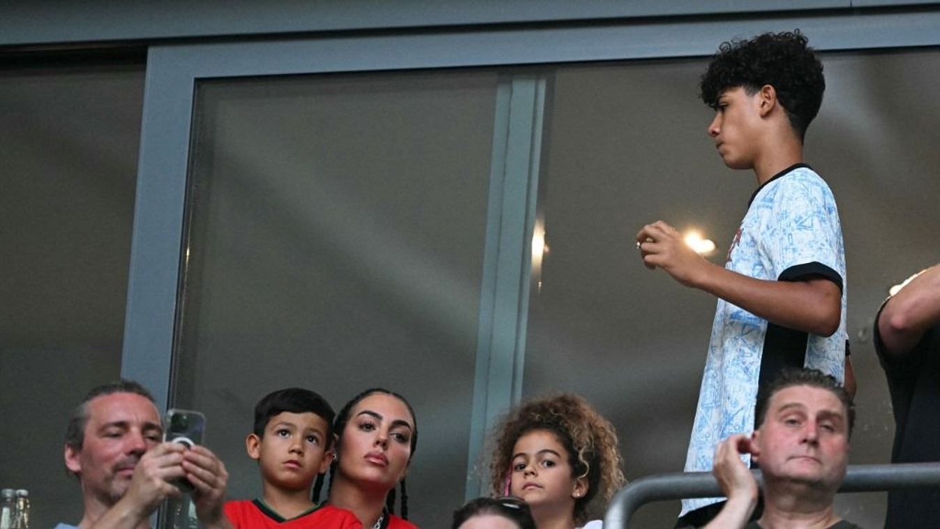 Ronaldo szerelmi életének kirobbanó reakciója: portugál rajongók felbolydultak