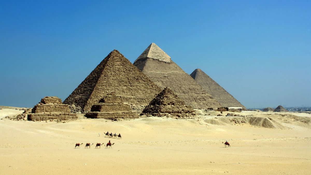 Az időutazó titkos piramis-rejtélyeket felfedve: A földönkívüliek szerepe a történelemben