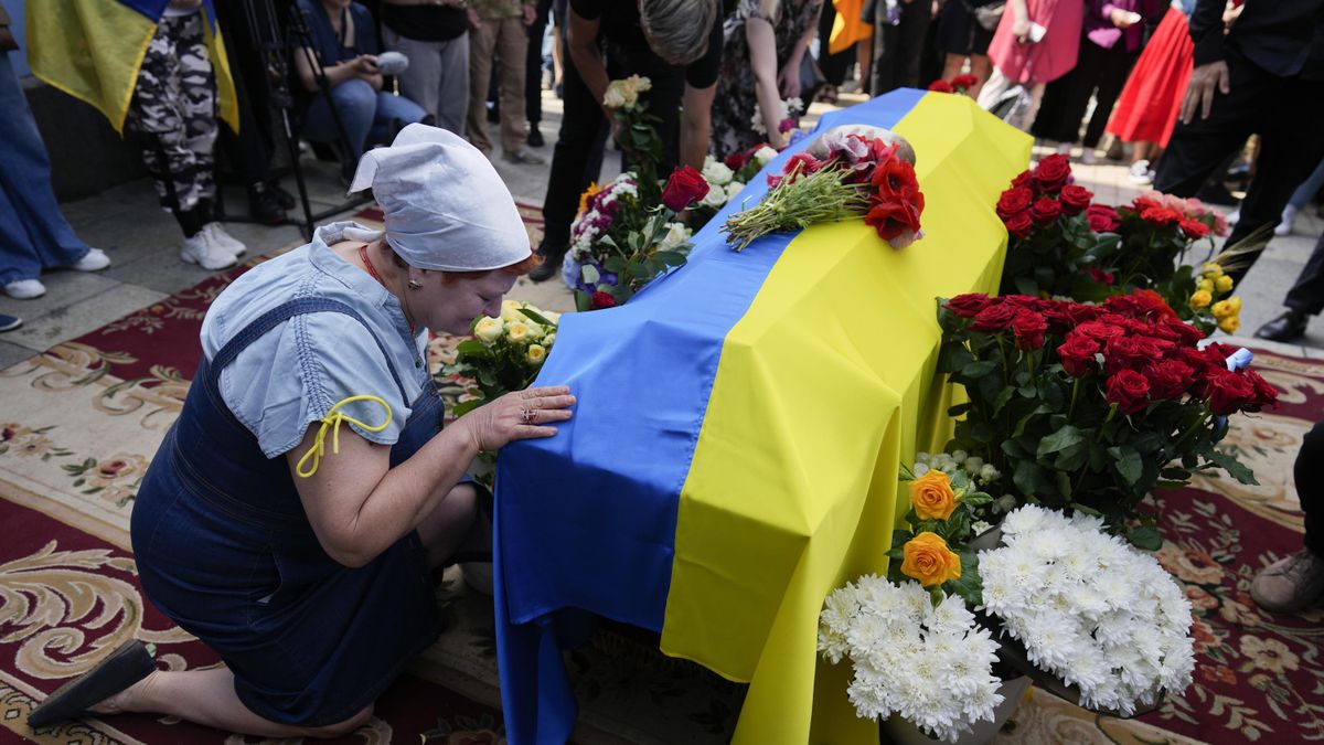 Az újabb 250 hazatért ukrán katona vesztesége a háború borzalmainak szomorú tanúja