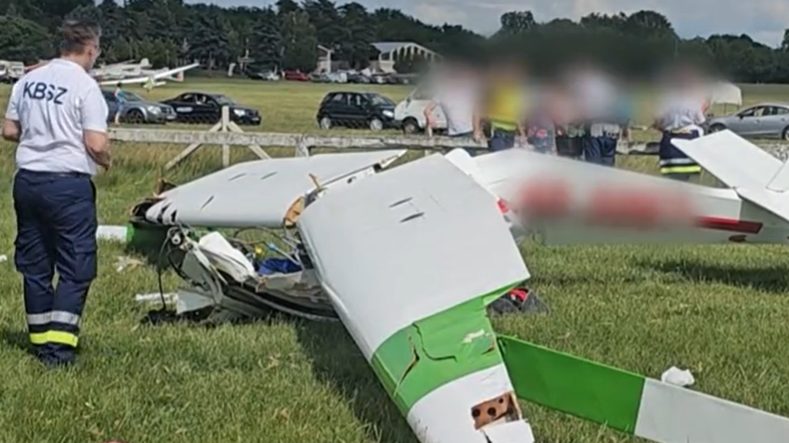 Sokkoló esemény a Dunakeszi repülőtéren: fiatal pilóta súlyos állapotban a zuhanás után - videó