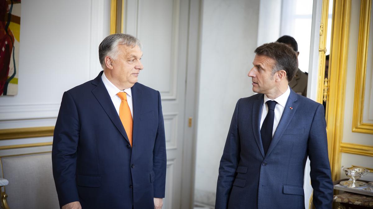 Az újabb politikai fordulat: Orbán Viktor és Emmanuel Macron titkos tárgyalása