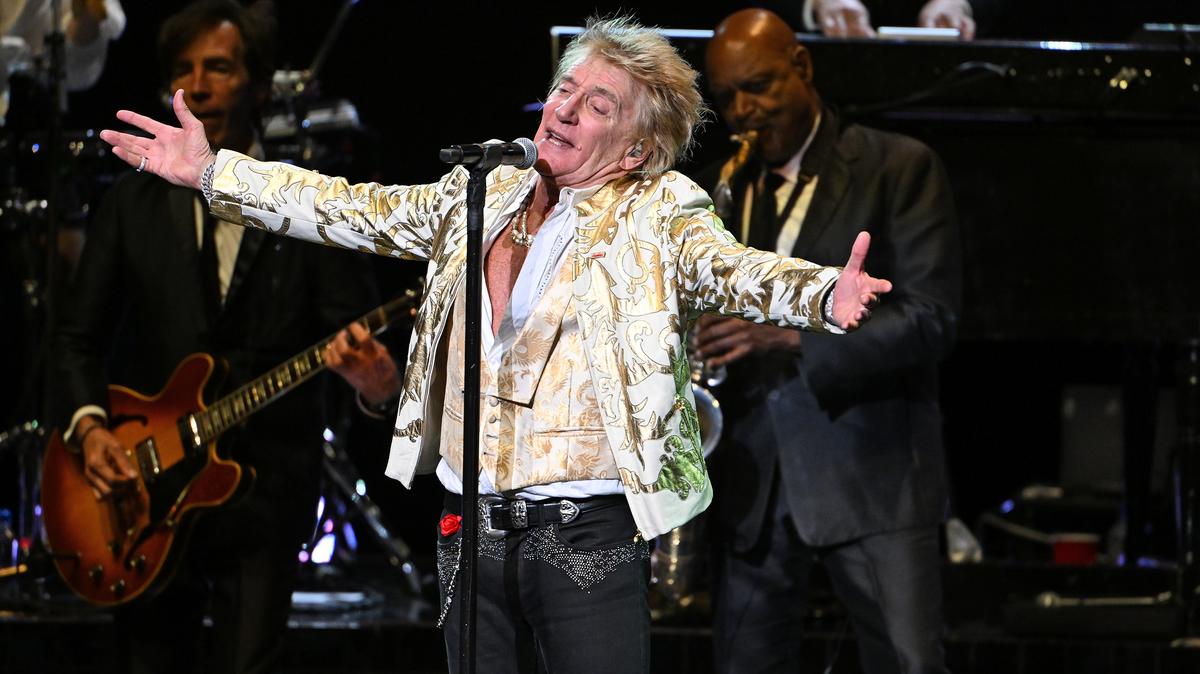Zelenszkij kudarcot vall a budapesti Rod Stewart koncerten