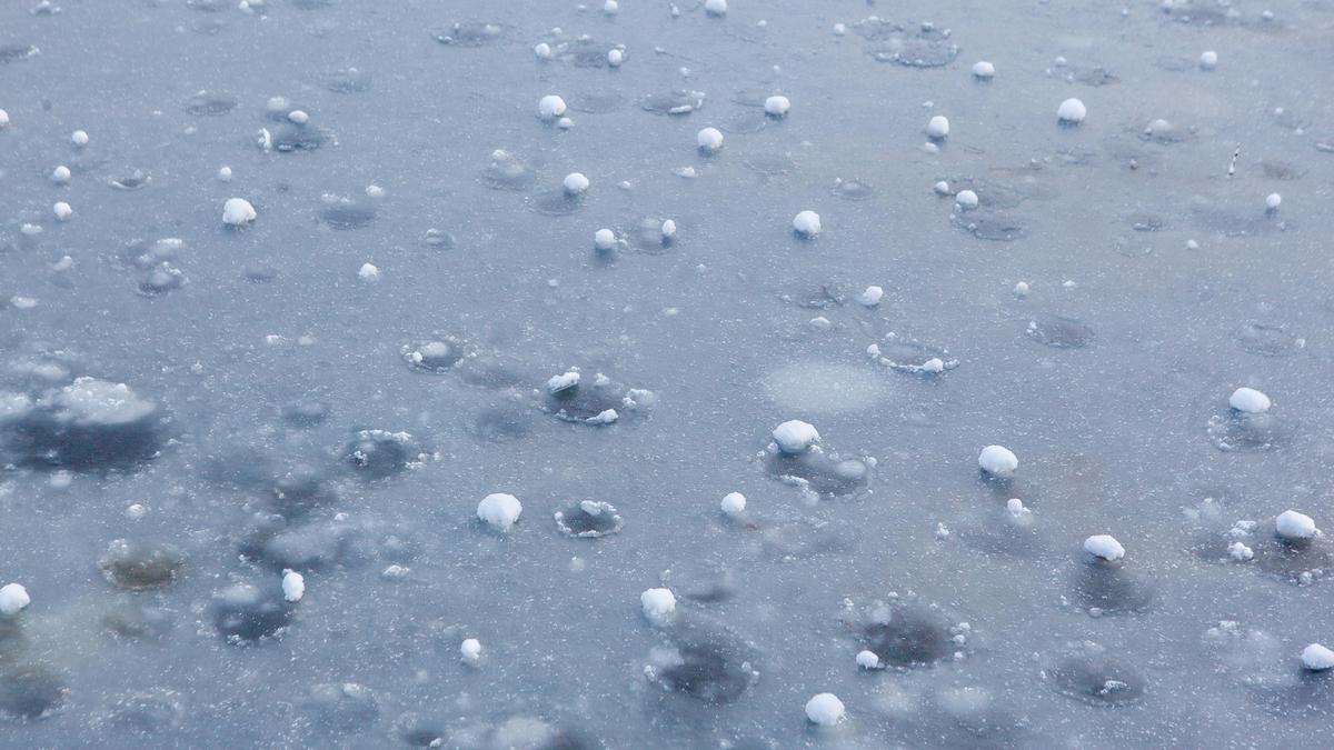 Apokaliptikus látvány: Diónyi jégdarabok és villámárvíz pusztít a Dunántúlon - hátborzongató videofelvételek