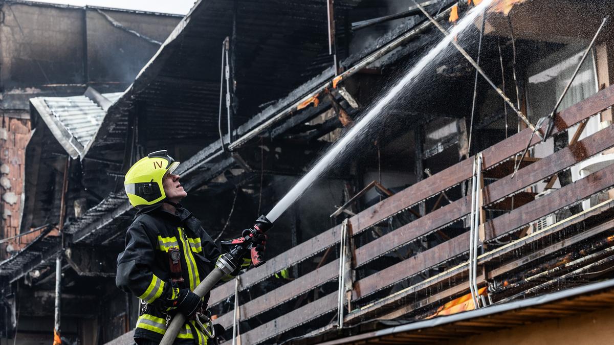 Háztűz Kondoroson: Feltárás a tragédia helyszínén