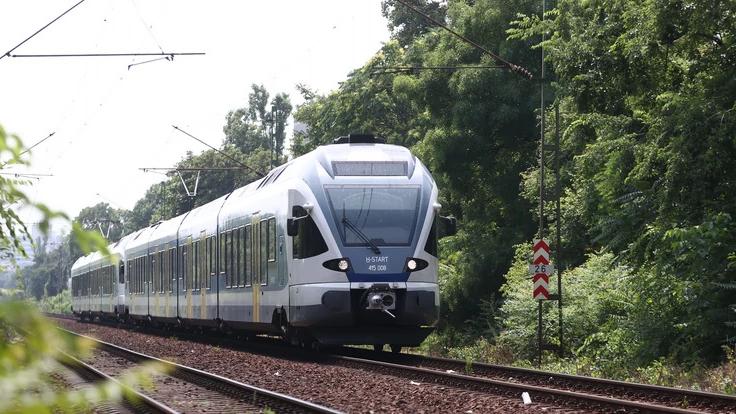A tragédia nyomában: vonat gázolt Dunakeszinél
