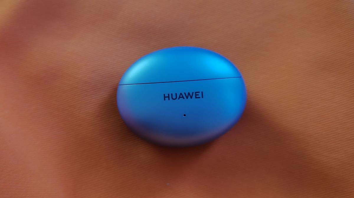 A Huawei új fülhallgatója lenyűgöző hangzást biztosít