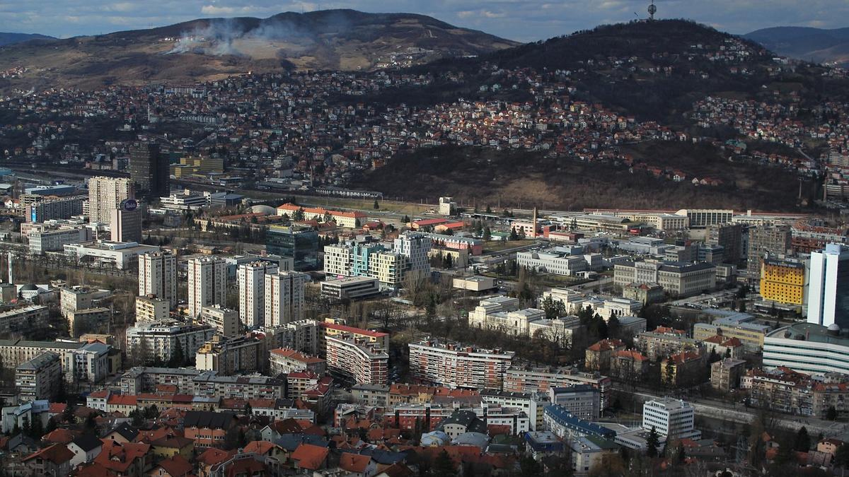 Nagykövetségek támadása Szerbiában: Jelentős károk az épületekben