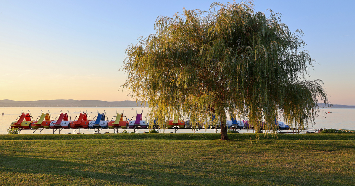 Kényelmes és tiszta ingyenes szabadstrandok a Balaton partján