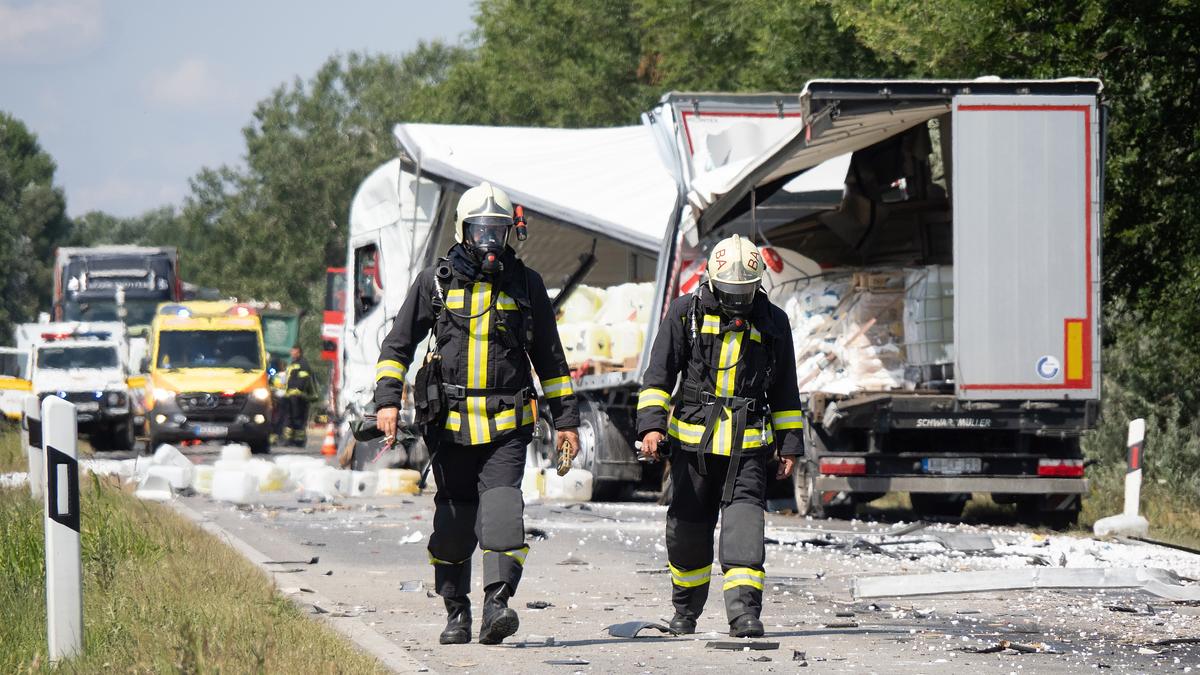 Izsáki tömegbaleset: veszélyes anyag lépett a levegőbe, többen klórgázmérgezést szenvedtek – sokkoló felvételek