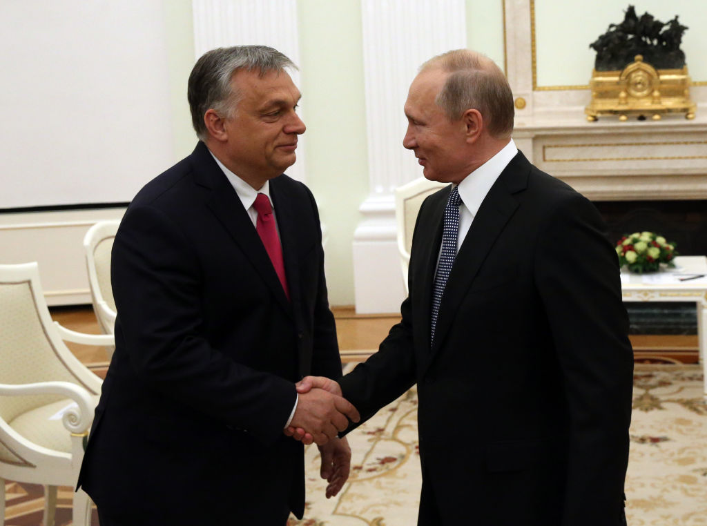 Orbán: „Pontosan ezért kezdtünk békemisszióba” - reakció a kijevi támadásra