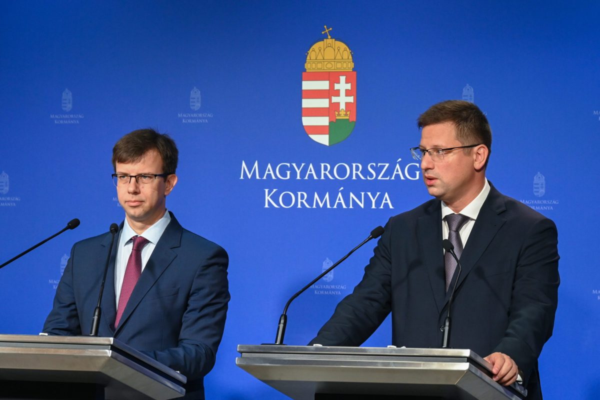 Gulyás Gergely: Ha Brüsszel a határok megnyitását akarja kierőszakolni, akkor a migránsok Ausztria és Németország irányába fognak elindulni