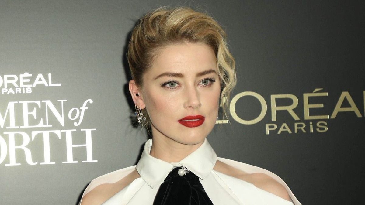 Amber Heard újabb hazugsággal leplezte le magát: A valóság az álarc mögött