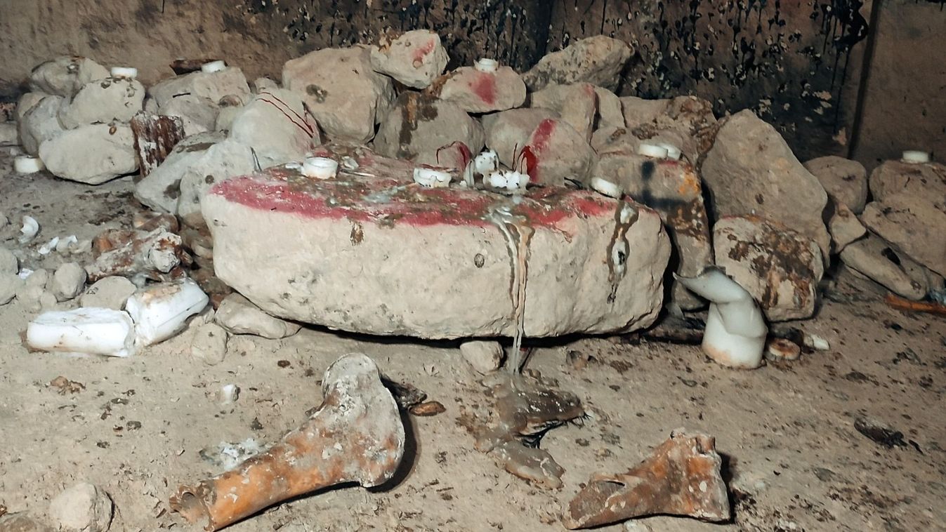Ritka felfedezés: boszorkánybarlangban embertemlések és totemek találtak a magyar kutatók
