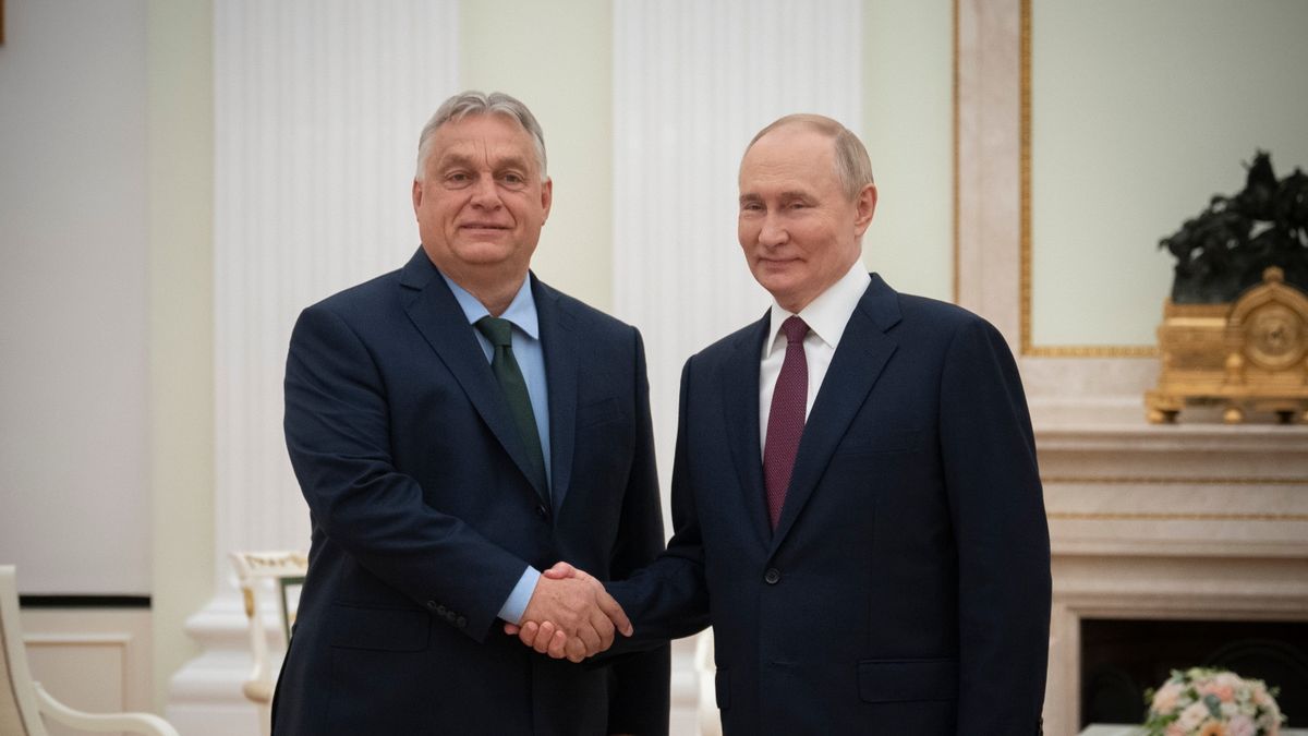 Az alábbi cím ajánlható: "Moszkva reakciója Orbán Viktor békemissziójára:...