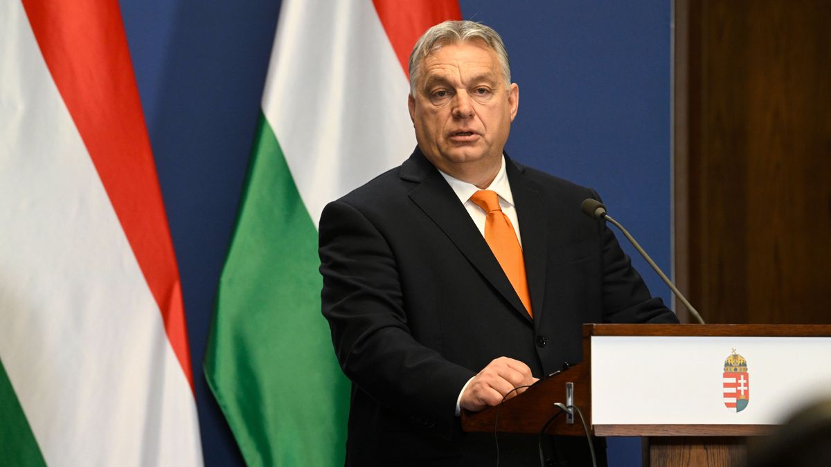 A cím: “Orbán Viktor üzenete az érettségizőknek: levelet küldött a miniszterelnök