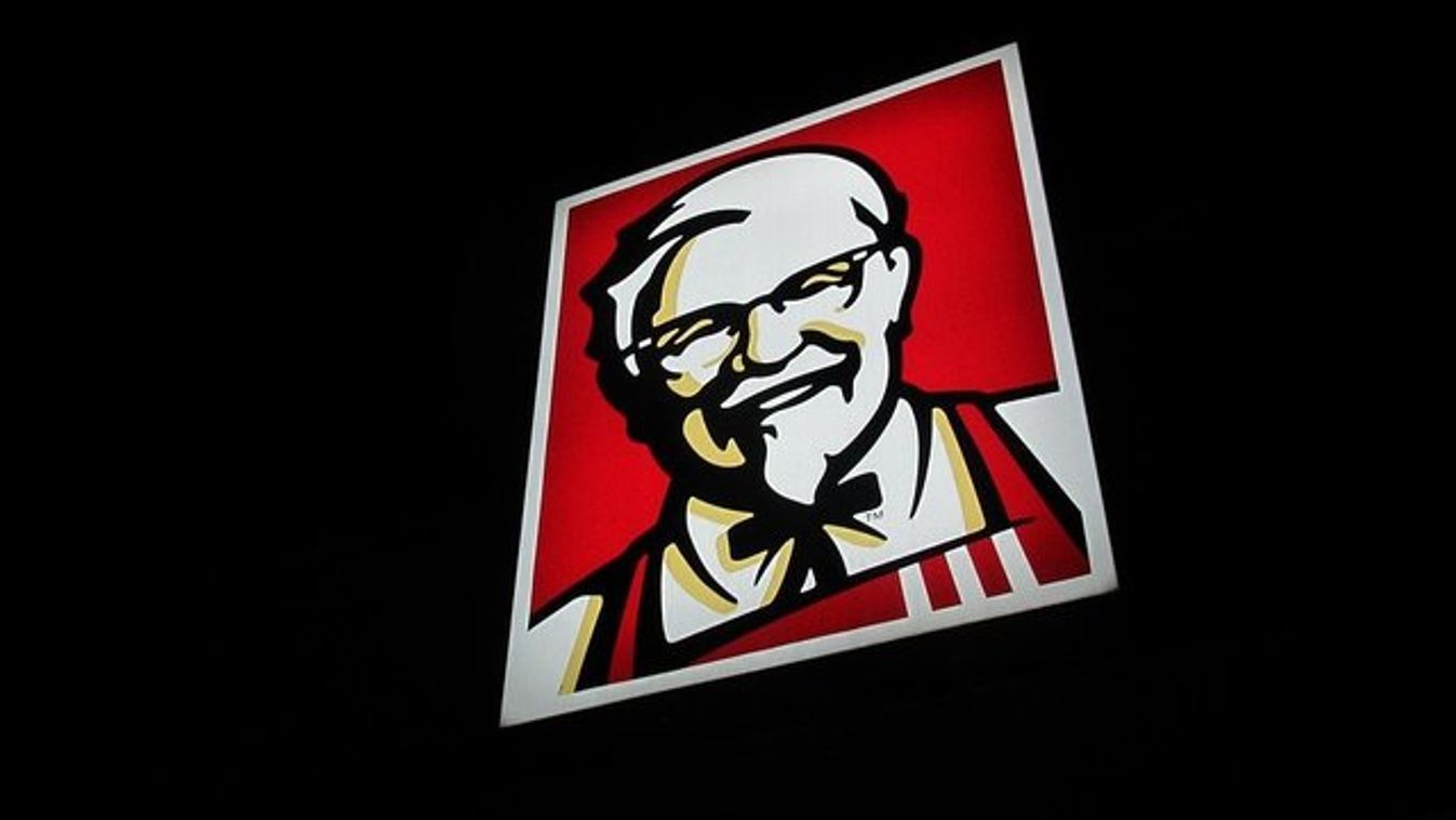 A megható pillanat, amikor a KFC dolgozója meghatotta a vendéget könnyeivel