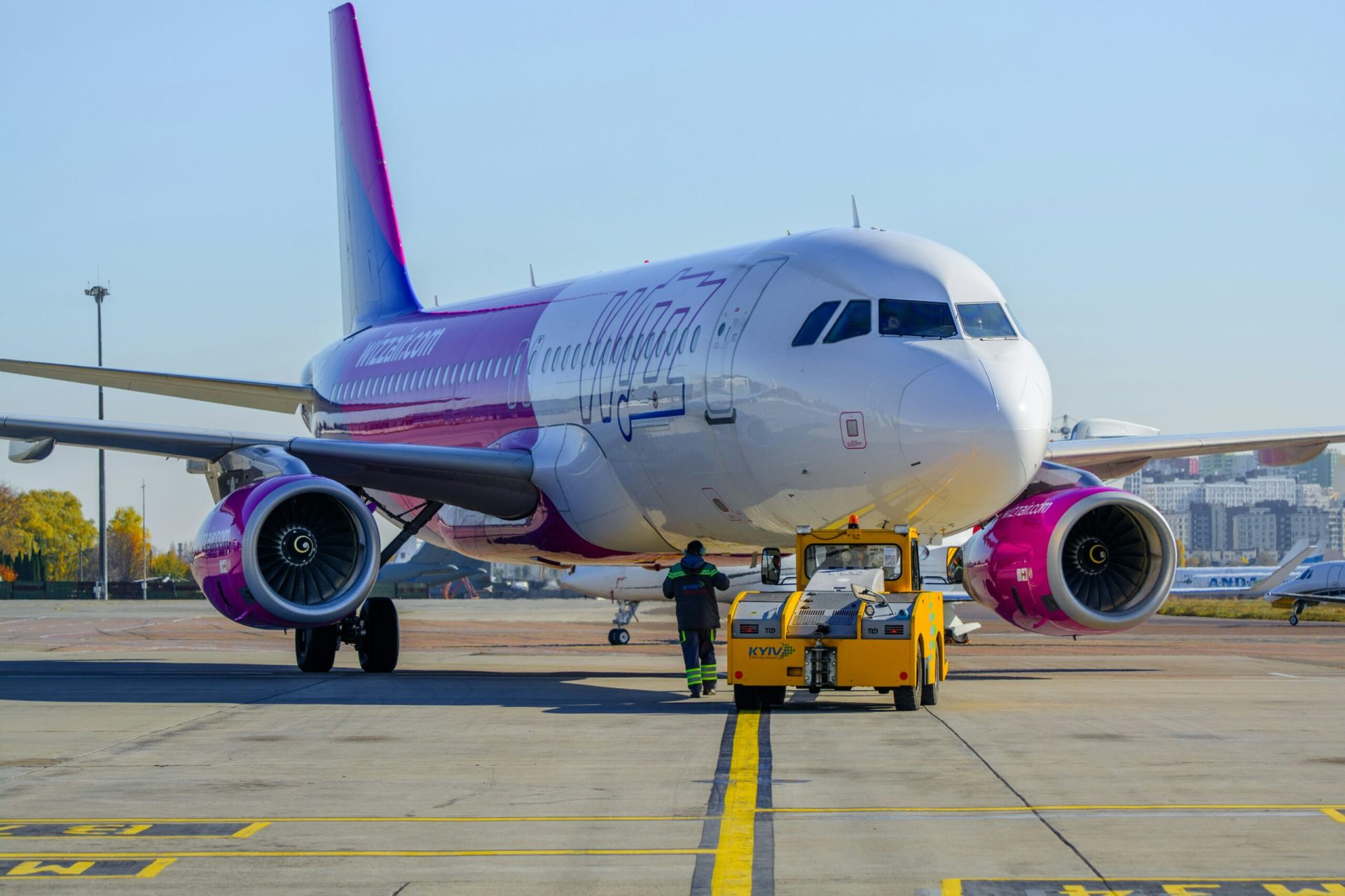 Káosz és frusztráció: Wizz Air utasai két napig rekedtek Budapest környékén