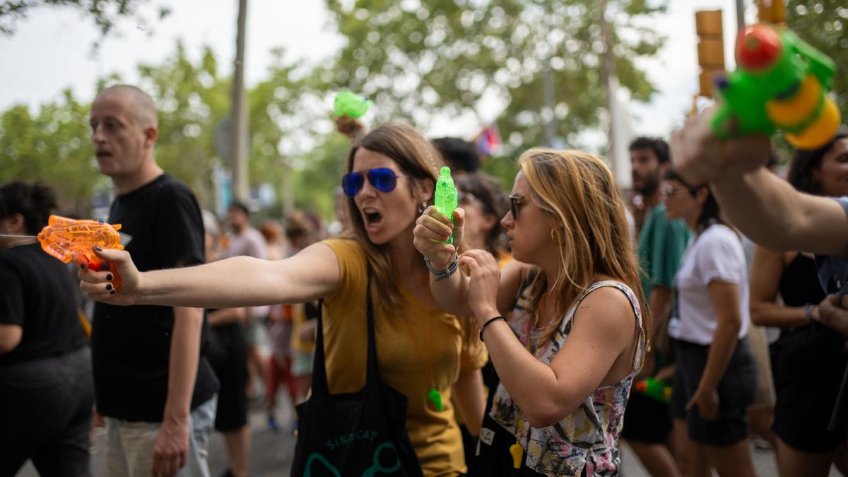 Azonosítás: a brutális turistavédelem gyakorlata Barcelonában – fotók és beszámolók