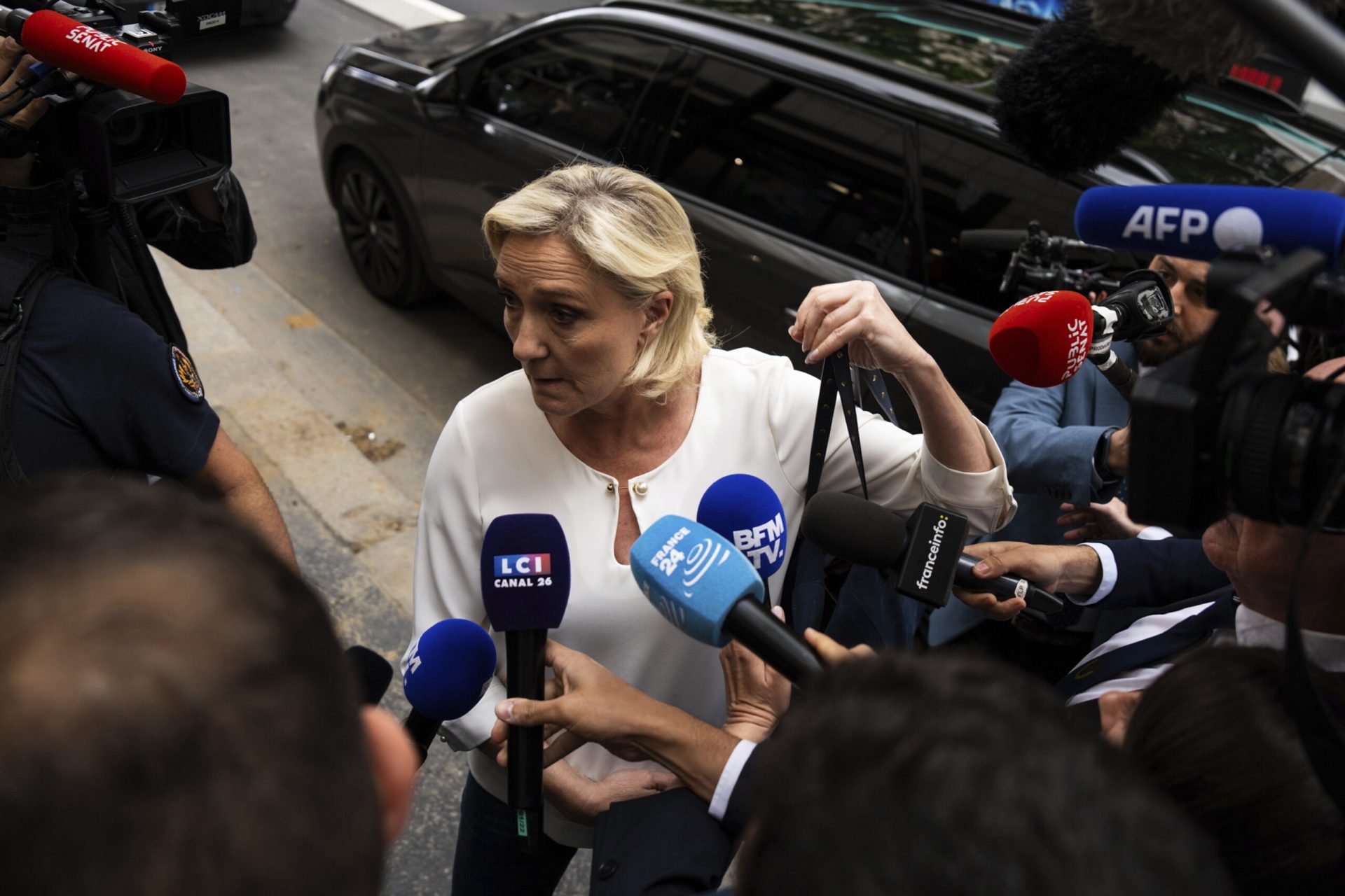 A Le Pen család csatlakozhat Orbán új frakciójához a Bloomberg szerint