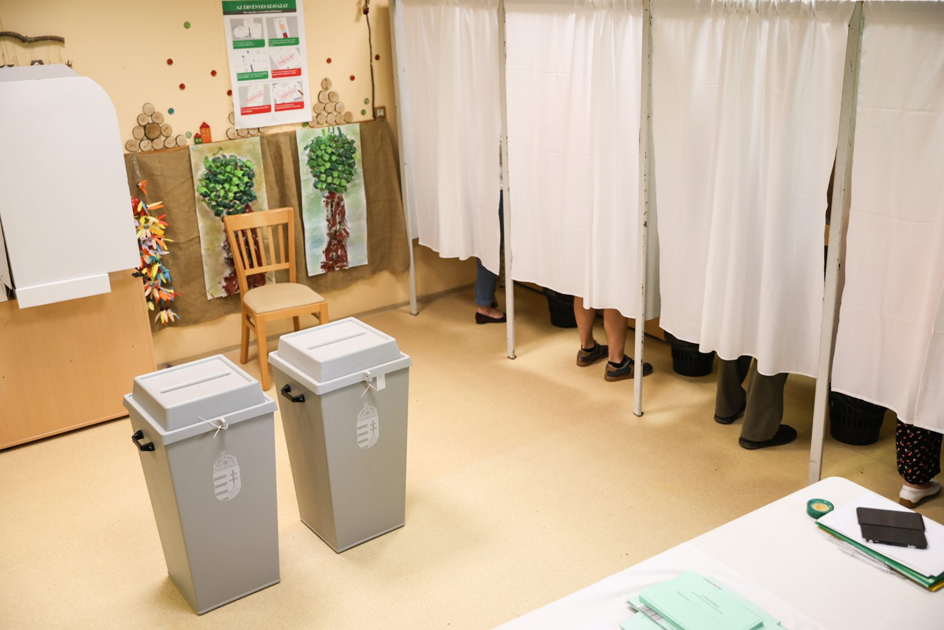 A Fidesz és a Tisza Párt közötti szoros verseny – Már kevesebb, mint 10 százalékpont a különbség