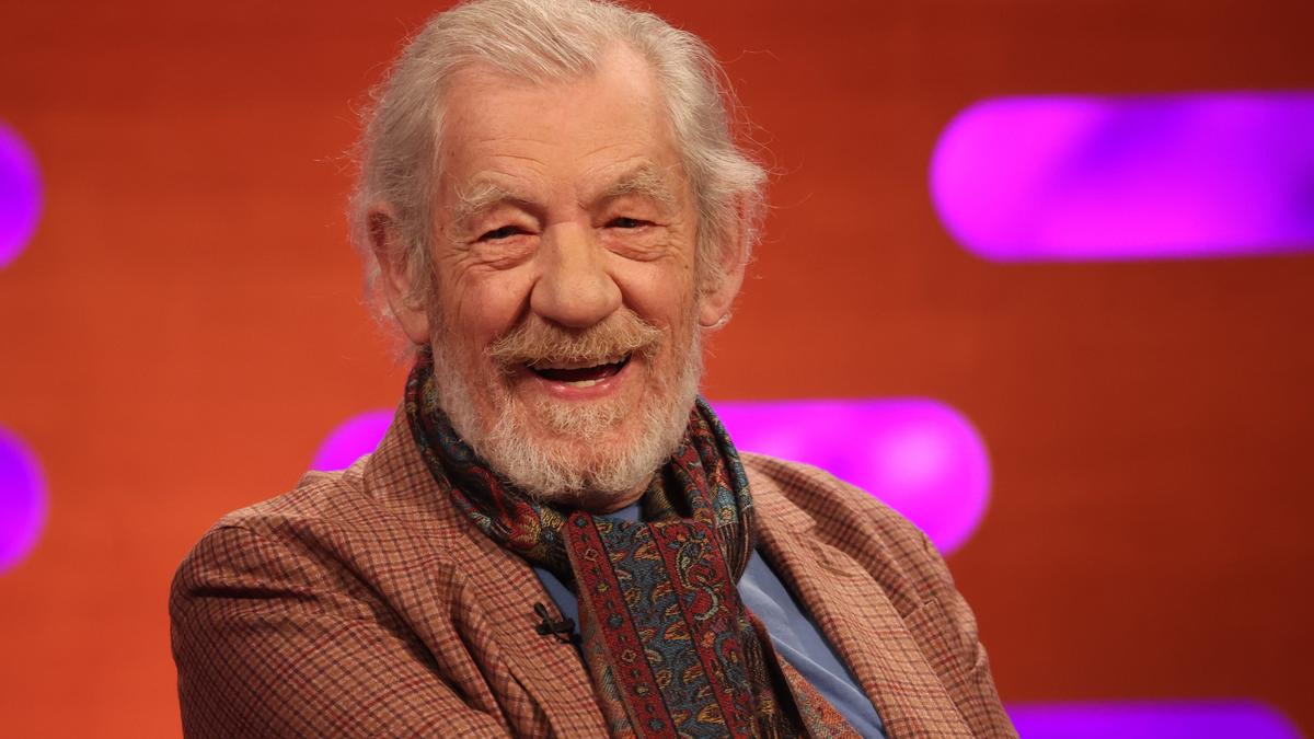 Ian McKellen váratlan döntése a visszatérésről: Miért nem tér vissza a színpadra a balesete után?