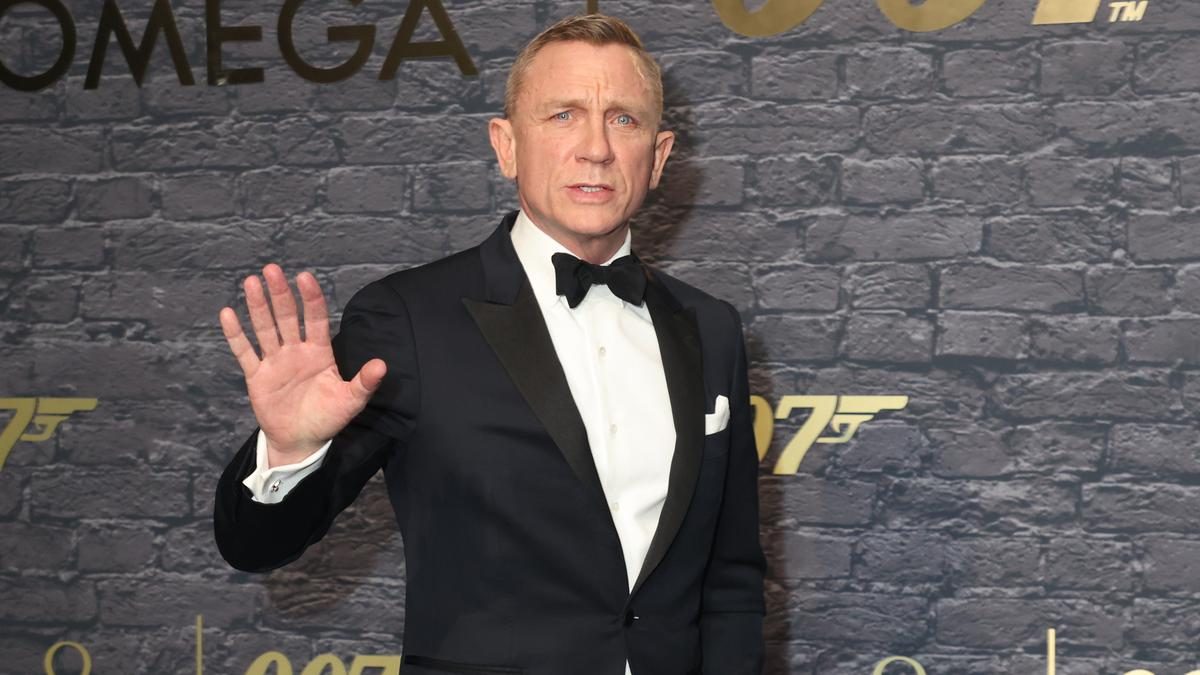 Az új, meglepő megjelenésű Daniel Craig – James Bond, aki teljesen új formában tündököl