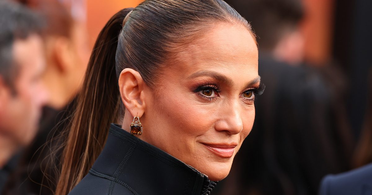 A cím: “Jennifer Lopez: A sztár élete mögött rejtező titkok