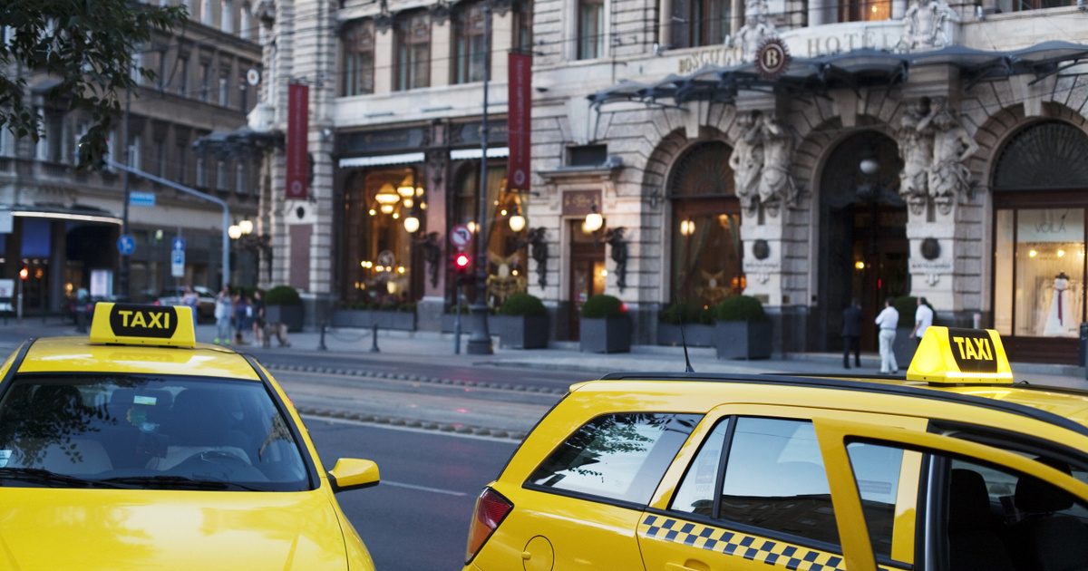 A fővárosi taxik világában óriási árkülönbségek: figyelj oda, hogy ne ráfizess!