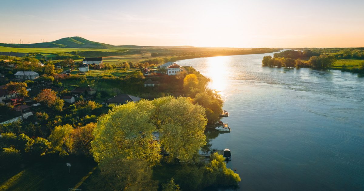 Európa nagy folyóinak tengerbe ömlése: Folyók és célpontjaik.