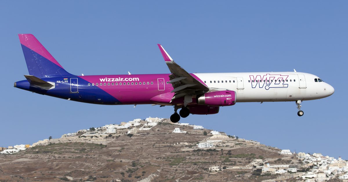 A Wizz Air éves bérletet vezetett be 4 ezer forintért: kis bökkenővel járható út a repülés világába