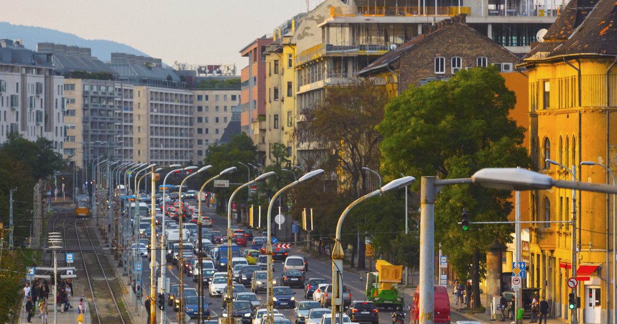 Kötelező viselet: az új KRESZ fontos részletei