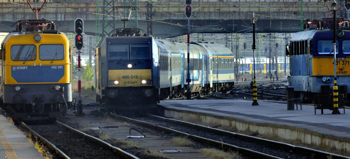 A “Katasztrófa a Keleti pályaudvarnál: Kisiklott InterCity vonat hatalmas szerencsétlensége