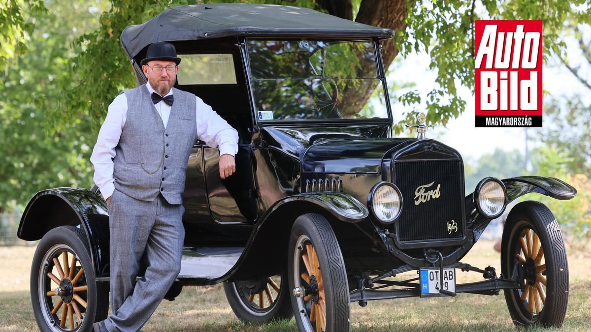 Zsolt, a biztonsági őr, a legendás 101 éves Ford T-modelllel jár munkába