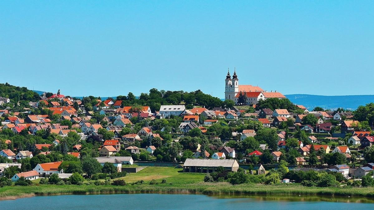 Váratlan fordulat: balatoni szabadstrand lezárása indokokkal