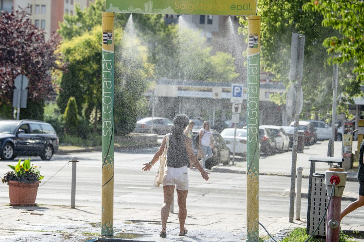 A hőmérséklet tovább emelkedik: újabb melegrekordok dőlnek meg!