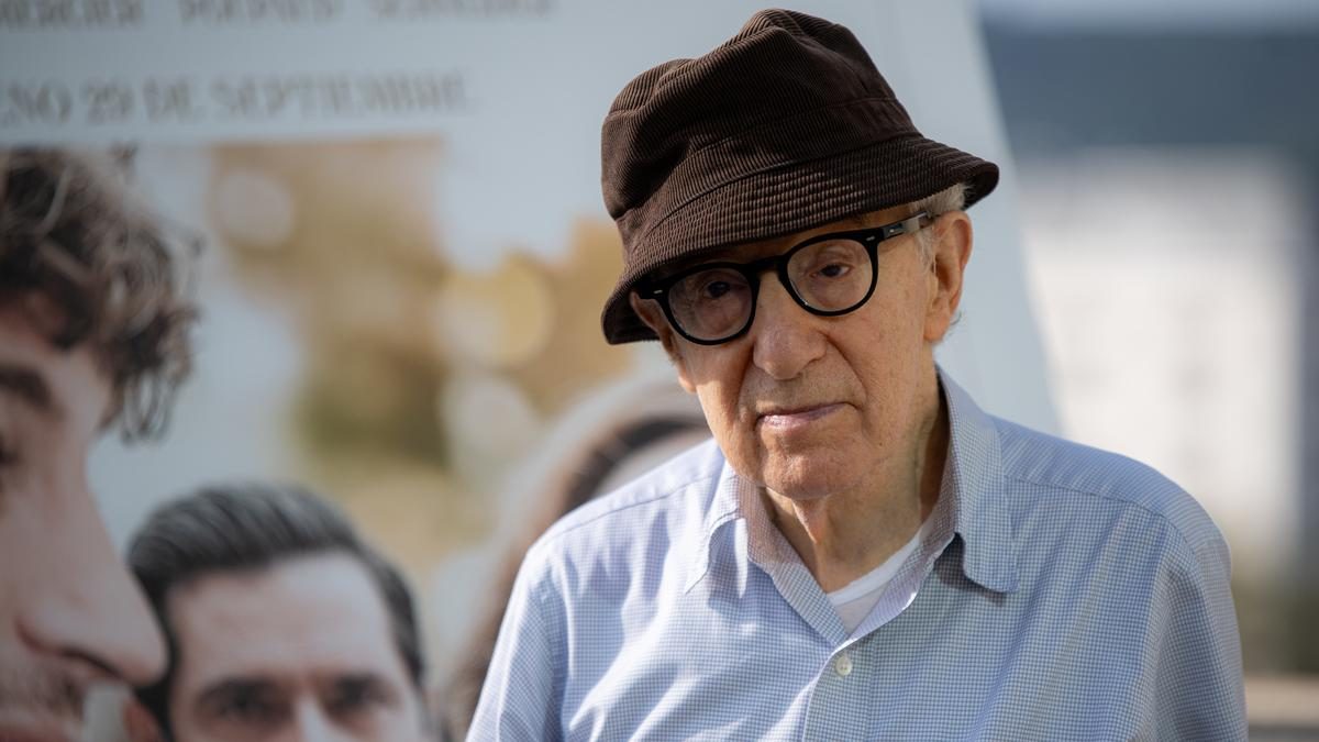 Woody Allen: Az ő nevét meg kell fizetni - Világpremier Budapesten!