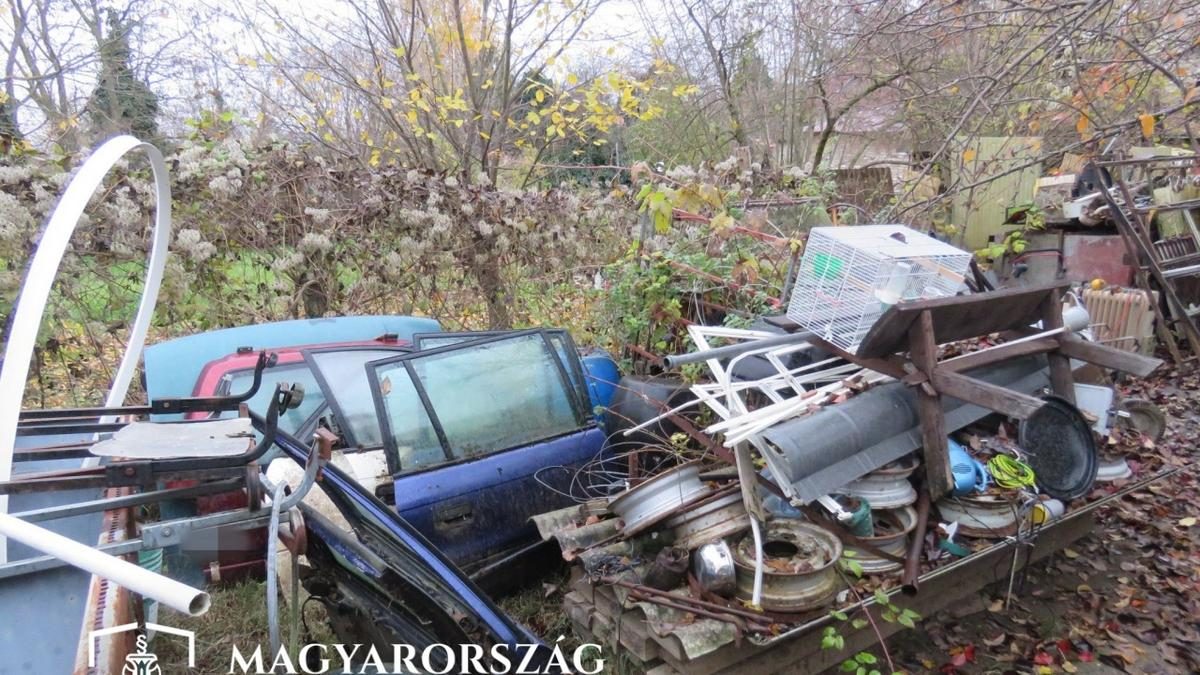 Fonyódi férfi 500 tonna szemétet halmozott fel az udvarán – környezetszennyezés és közegészségügyi veszély fenyeget